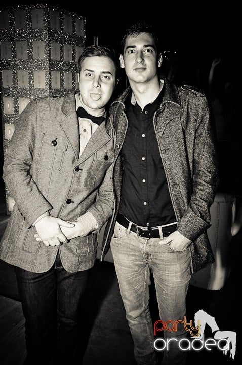 Petrecere în Club Life, 