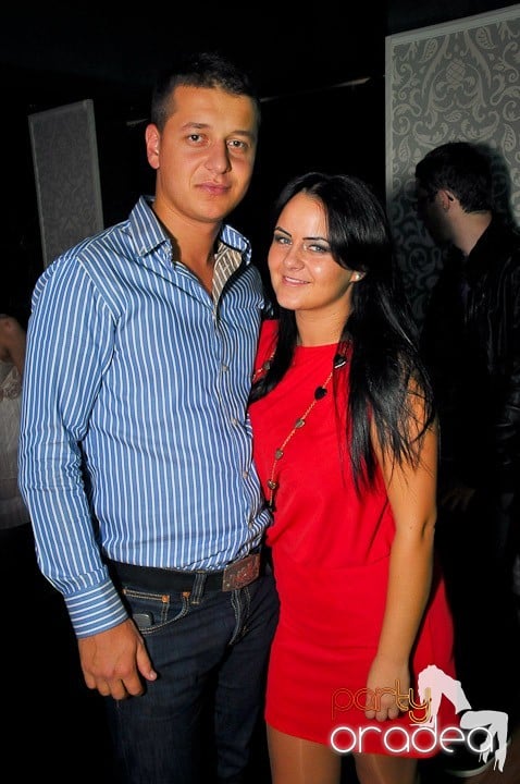 Petrecere în Club Life, 