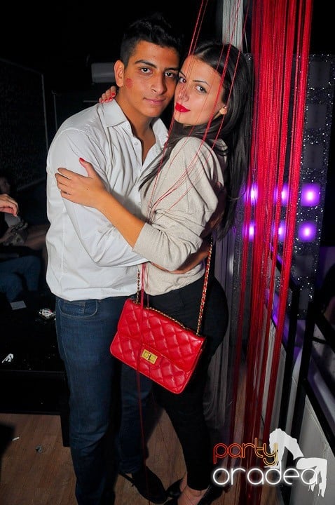 Petrecere în Club Life, 