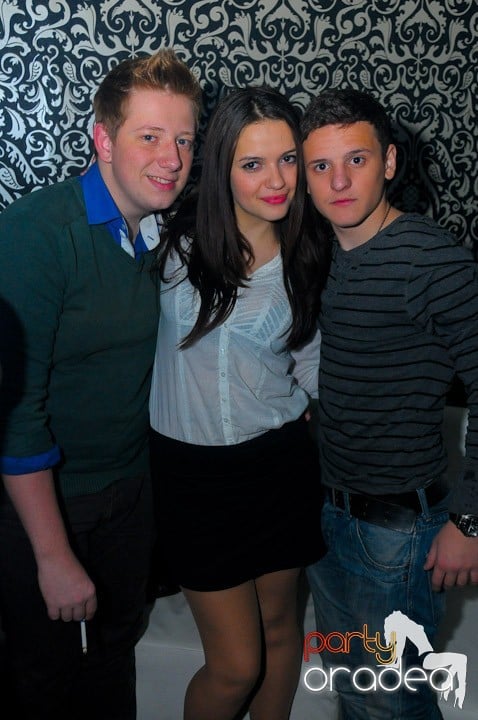 Petrecere în Club Life, 