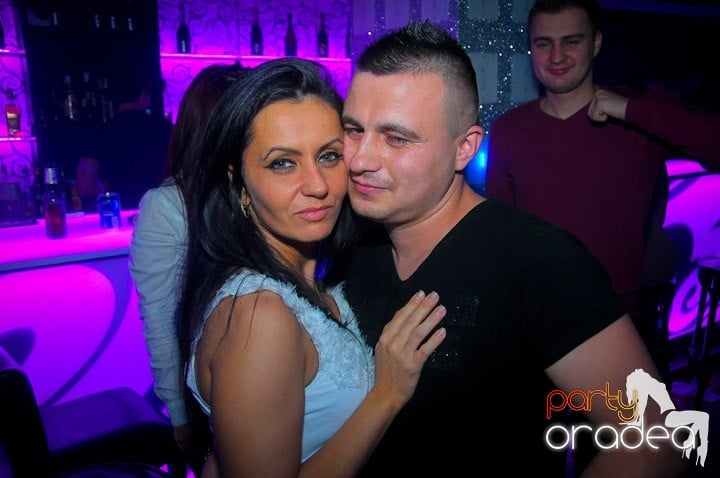 Petrecere în Club Life, 