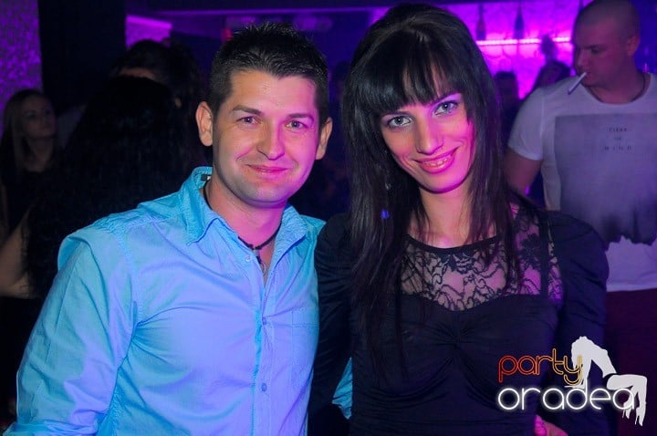 Petrecere în Club Life, 