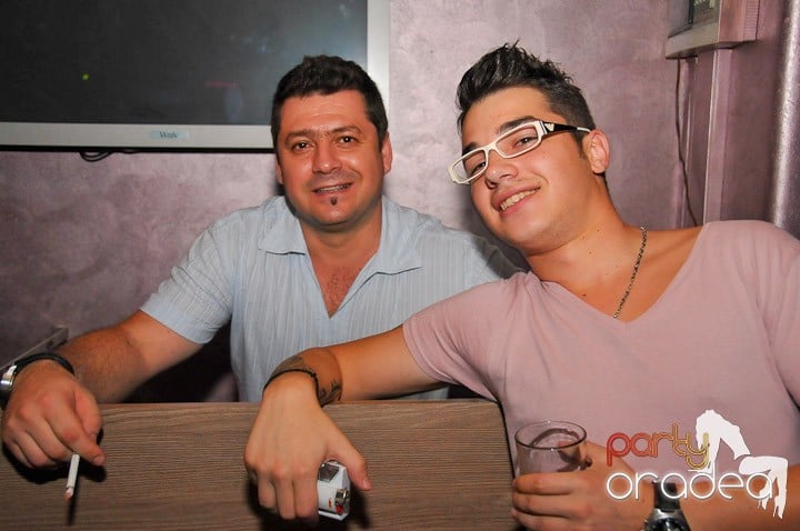 Petrecere în Club Rio, 