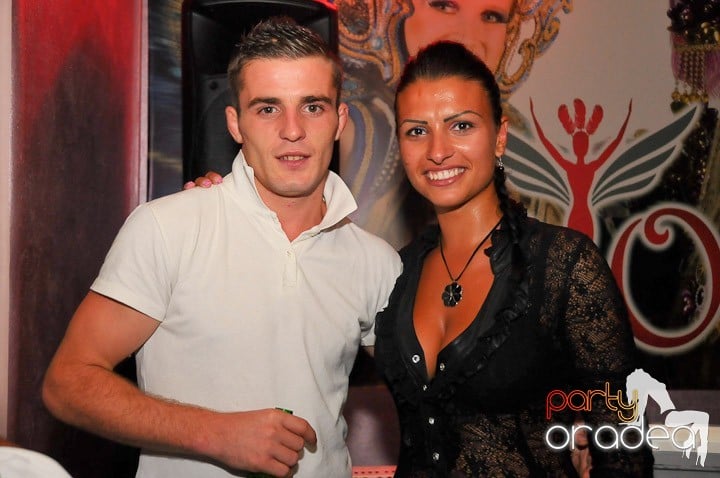 Petrecere în Club Rio, 