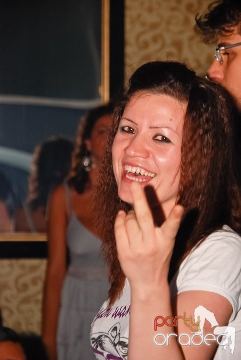 Petrecere în Life Club, 