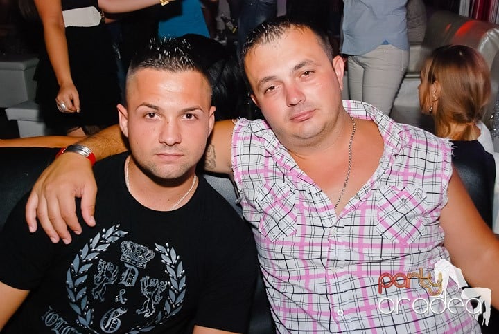 Petrecere în Life Club, 