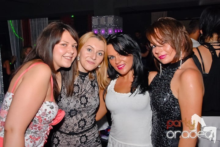 Petrecere în Life Club, 