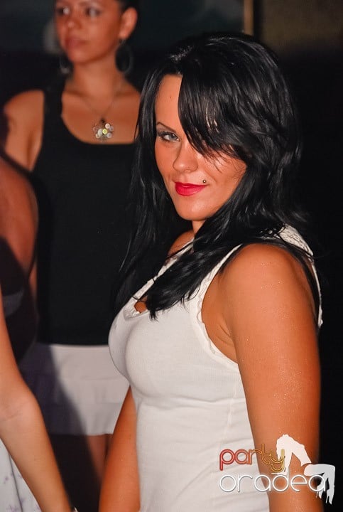 Petrecere în Life Club, 