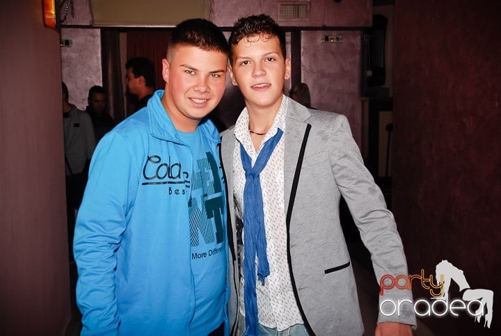 Petrecere în Rio Club, 