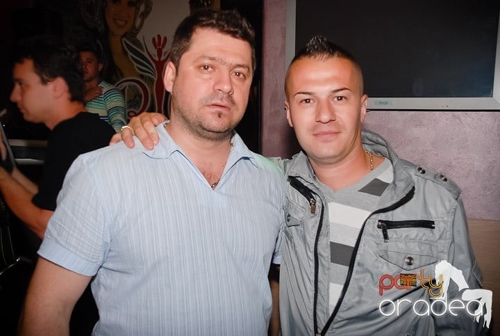 Petrecere în Rio Club, 