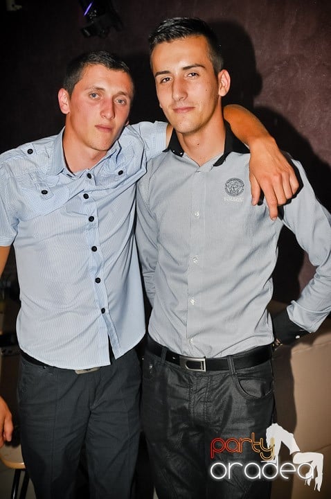 Petrecere în Rio Club, 