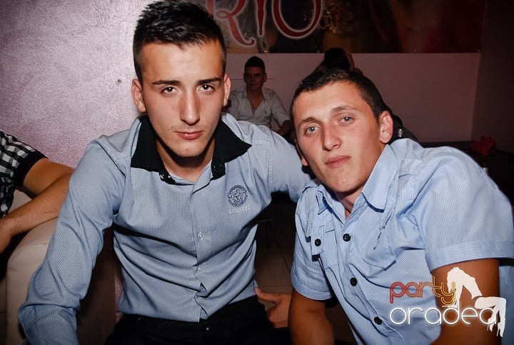 Petrecere în Rio Club, 