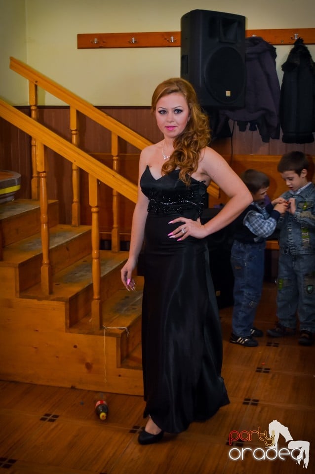 Petrecere în Sălard, Sălard