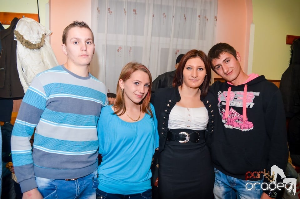 Petrecere în Sălard, Sălard