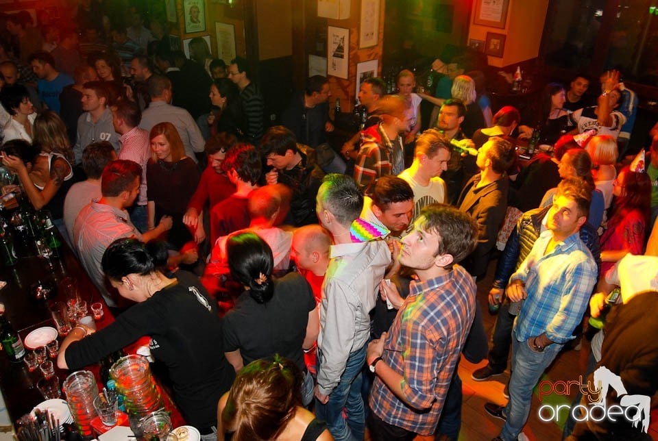 Petrecere incendiară în Lord's Pub Oradea, Lord's Pub