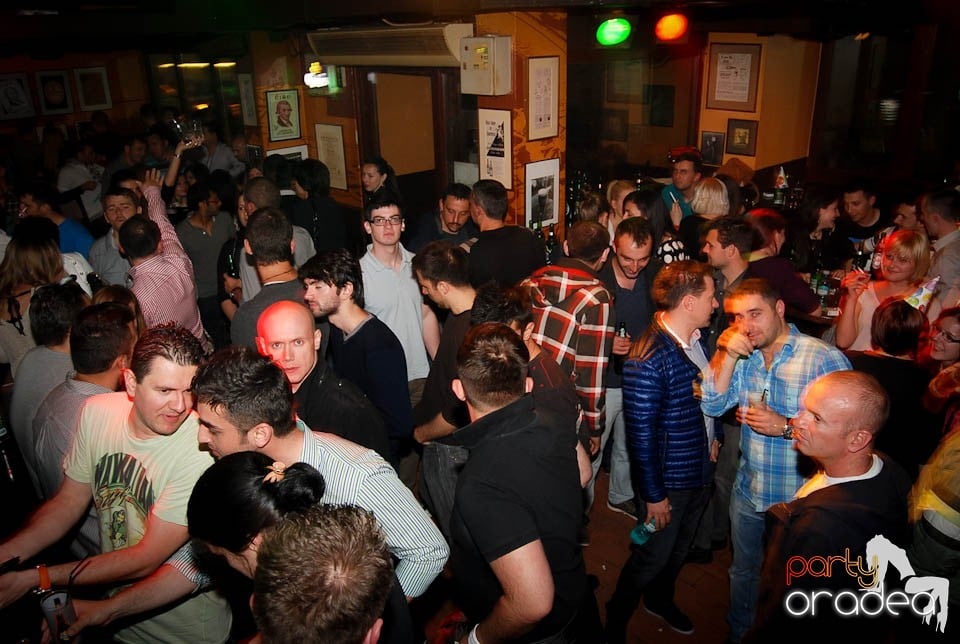 Petrecere incendiară în Lord's Pub Oradea, Lord's Pub