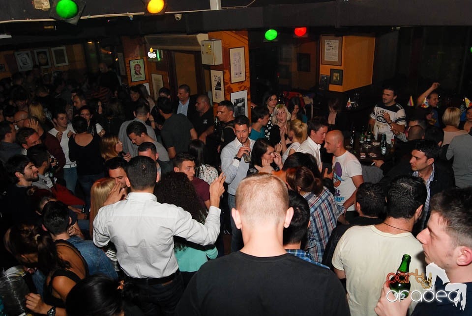 Petrecere incendiară în Lord's Pub Oradea, Lord's Pub