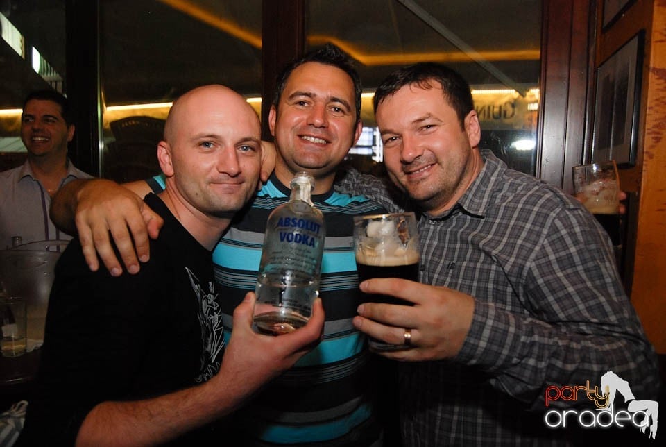 Petrecere incendiară în Lord's Pub Oradea, Lord's Pub