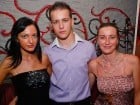 Petrecere la maxim în Club Luna
