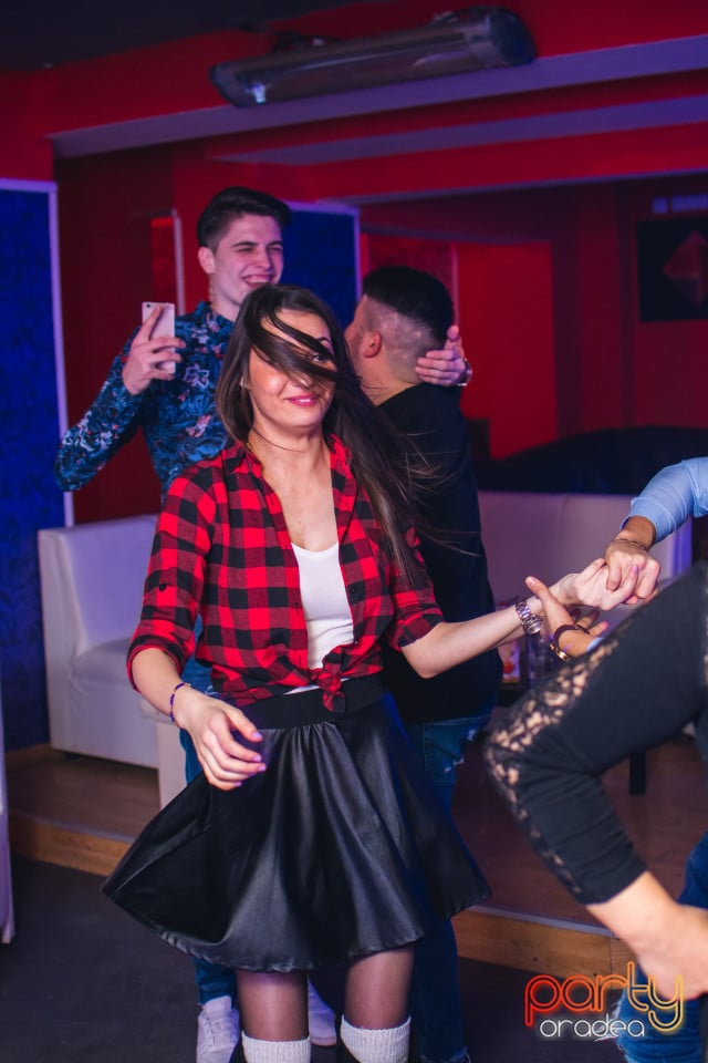 Petrecere în Club life, 