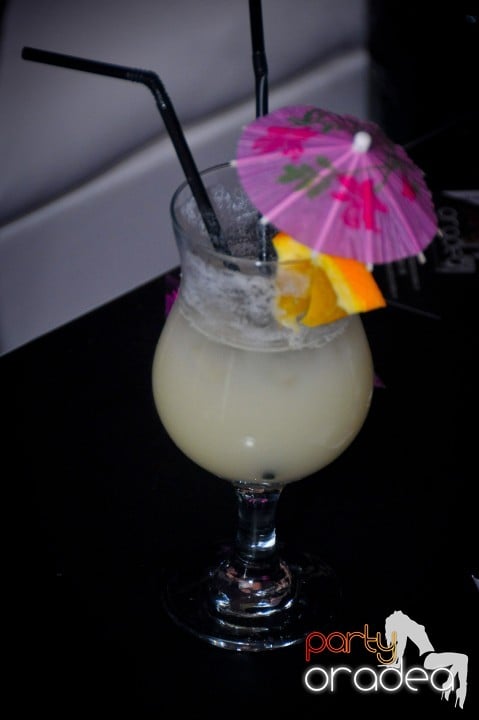 Petrecerea continuă în Club Atti's, 