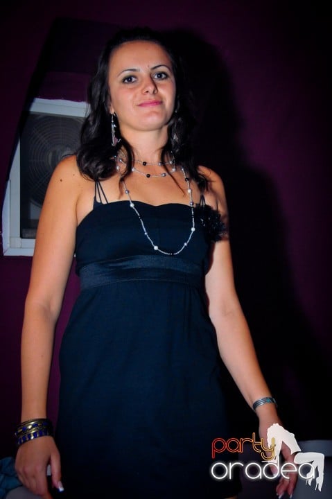 Petrecerea continuă în Club Atti's, 