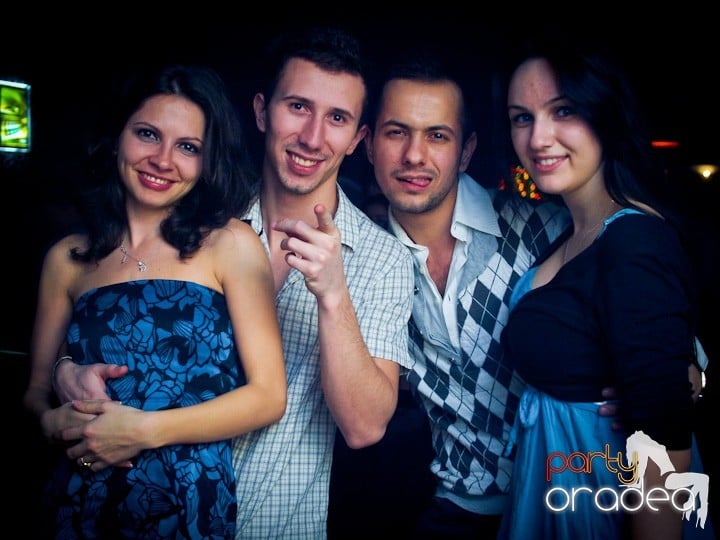 Petrecerea continuă în Club Life, 