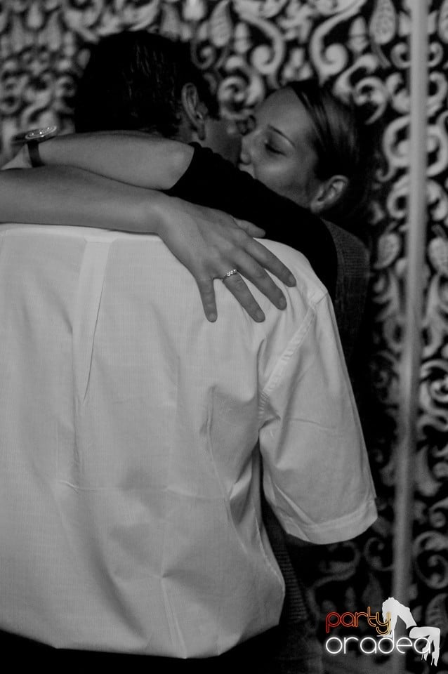 Petrecerea continuă în Club Life, 