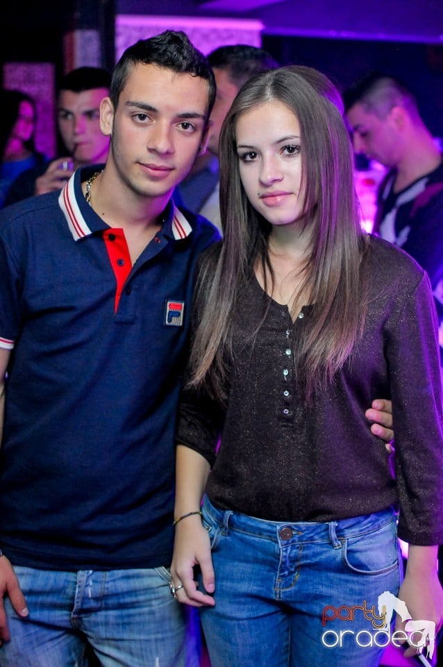 Petrecerea continuă în Club Life, 