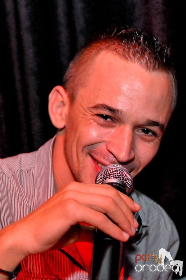 Petrecerea continuă în Club Life, 