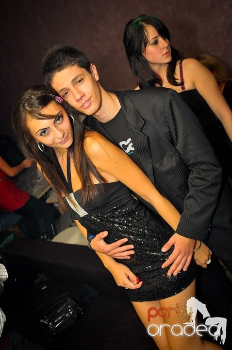 Petrecerea continuă în Club Rio, 