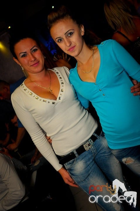 Petrecerea continuă în Club Rio, 