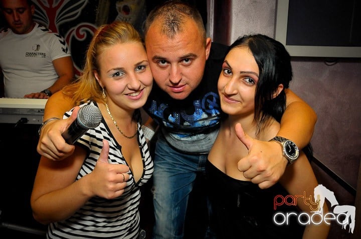 Petrecerea continuă în Club Rio, 