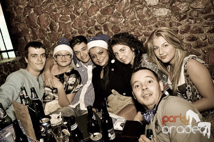 Petrecerea continuă în Downtown şi sâmbătă, 