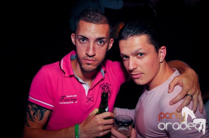 Petrecerea continuă şi în timpul şcolii, 