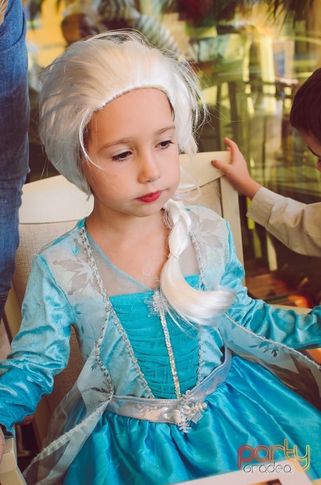 Petrecerea copiilor la Halloween Costume Ball, Restaurant Rivo