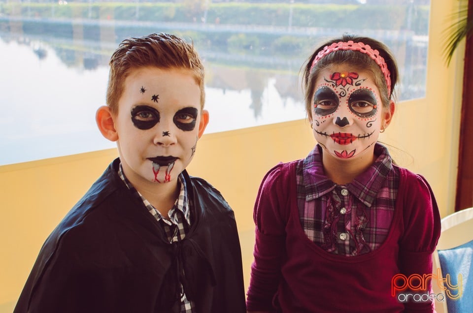 Petrecerea copiilor la Halloween Costume Ball, Restaurant Rivo