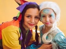 Petrecerea copiilor la Halloween Costume Ball