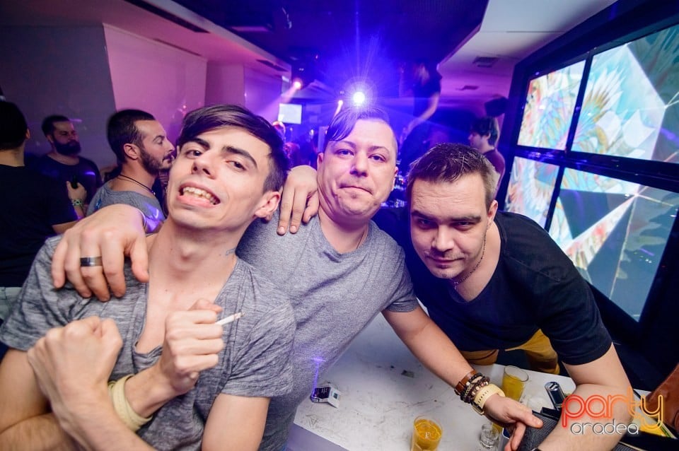 Petrecerea de Crăciun Dinsubsol,