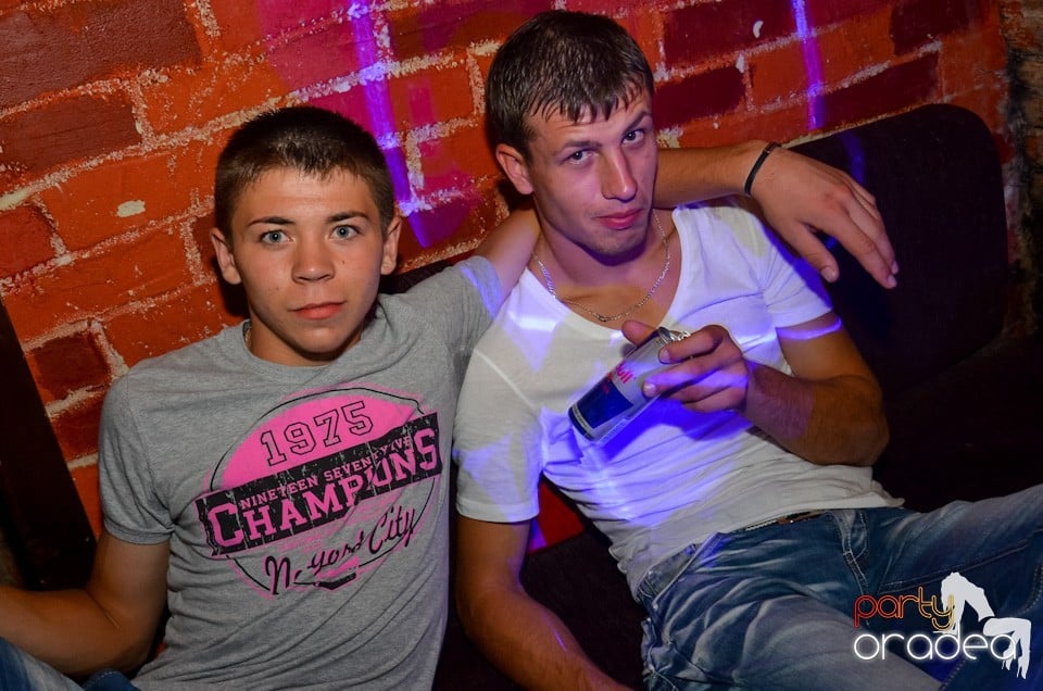 Petrecerea de marţi - NMD Student Party, 