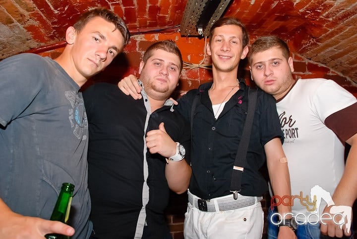 Petrecerea de miercuri în Escape, 