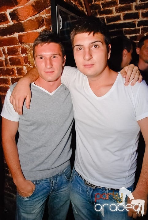 Petrecerea de miercuri în Escape, 