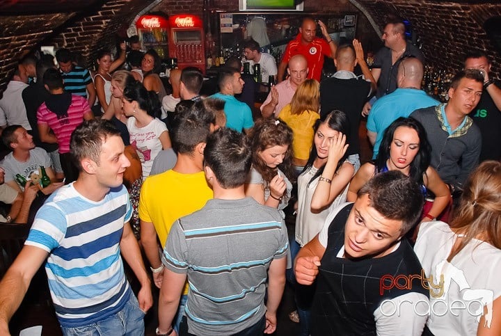 Petrecerea de miercuri în Escape, 