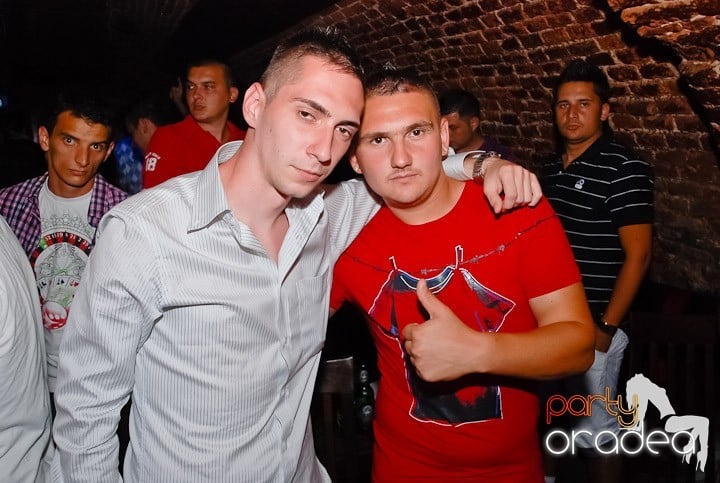 Petrecerea de miercuri în Escape, 