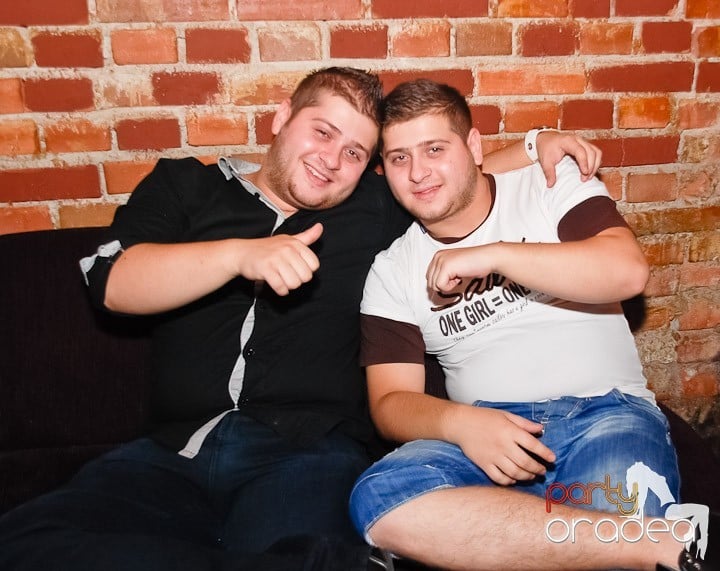 Petrecerea de miercuri în Escape, 