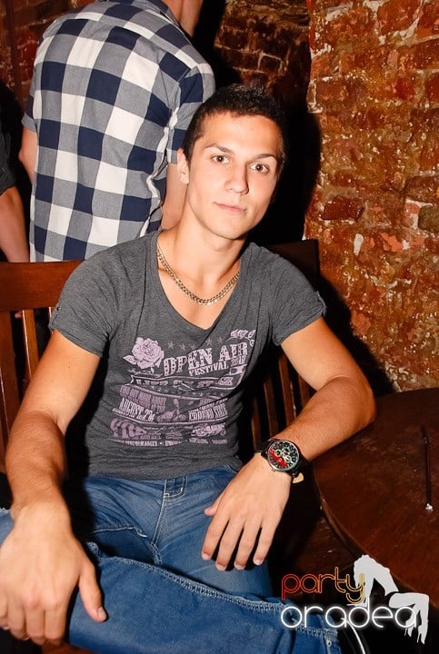 Petrecerea de miercuri în Escape, 