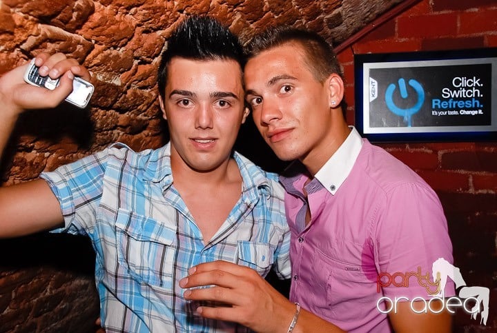 Petrecerea de miercuri în Escape, 