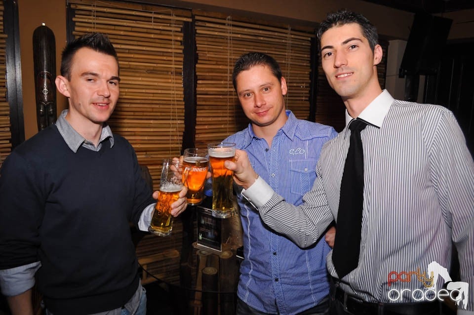 Petrecerea de Paşti continuă în Zulu, Zulu Caffe