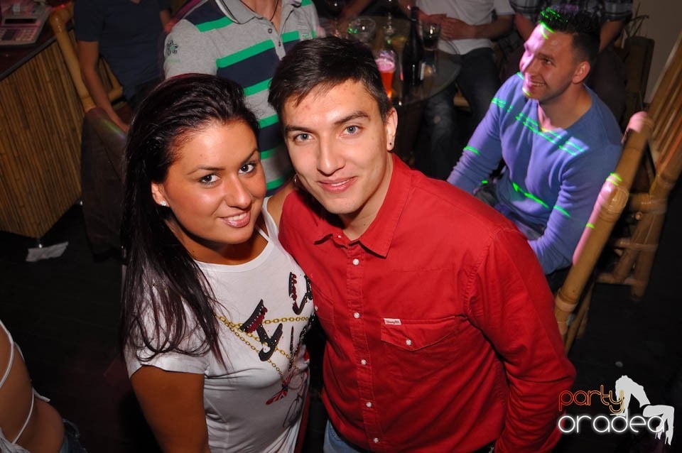 Petrecerea de Paşti continuă în Zulu, Zulu Caffe