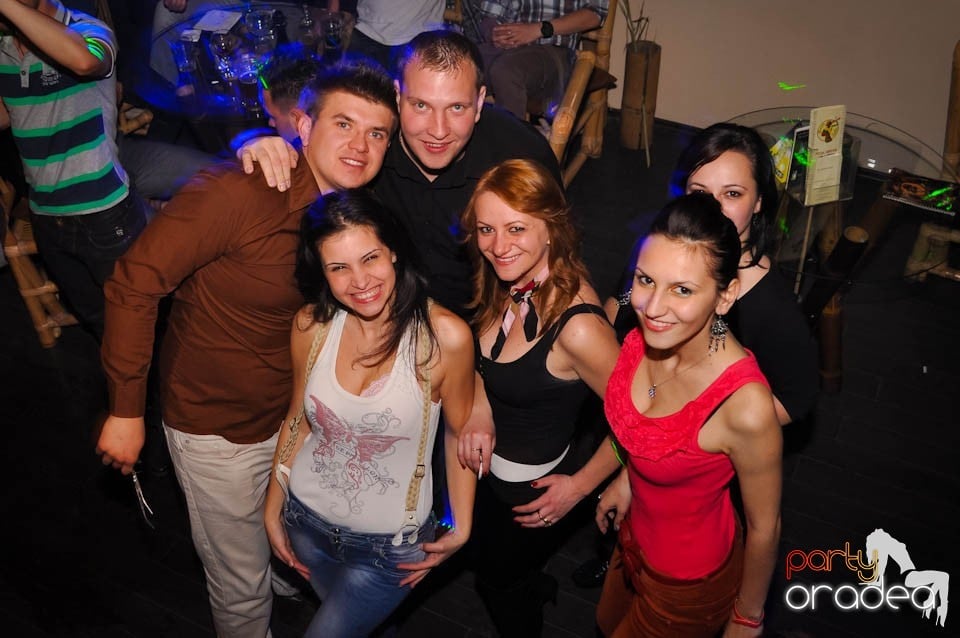 Petrecerea de Paşti continuă în Zulu, Zulu Caffe